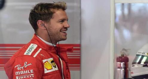 فيتيل يتصدر التجربة الحرة الثالثة لسباق فورمولا-1 الإيطالي